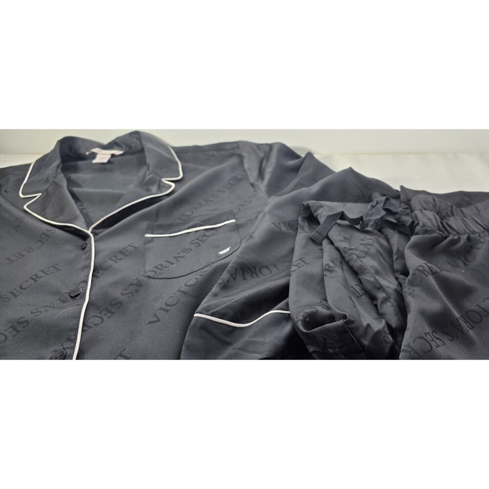 Victoria Secret Black Women's Medium Two Piece Long Sleeve And Pants PJ